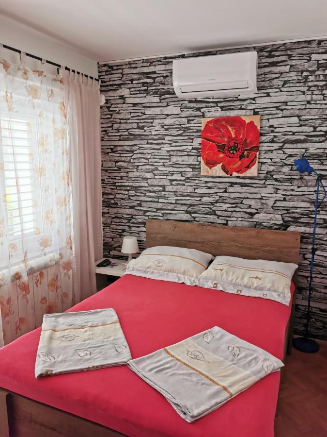 Villa Milic*** Donji Seget Exteriér fotografie